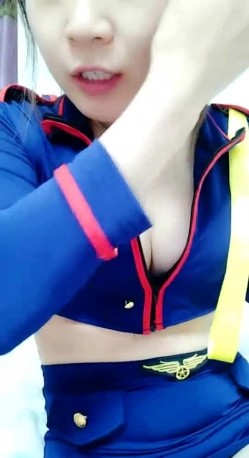 制服小美女和粉丝炮友啪啪男主有点猛哦能内射一半在B里然后叫女主口暴一半吞精 截图2
