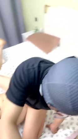【暖暖嫂子】饥渴少妇揉奶玩逼跪着舔弄大鸡巴 骑乘反操无套内射 截图2