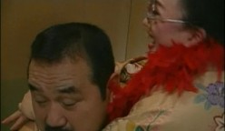 Sumo Vixens (1996).avi 截图15