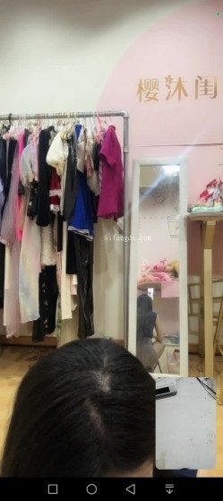 颜值骚逼主播【小空姐青柠】一对一视频被出卖，大尺度掰逼盯射，毛少蝴蝶逼，跟工作照比起来极度反差 截图4