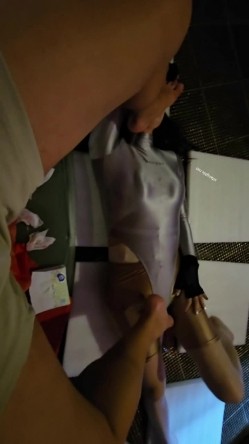 绿帽调教大师『渡先生』九月VIP最新性爱私拍 多人运动+勾引司机+露出调教 高清720P原版 截图9