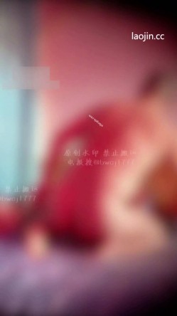 【鱼哥约炮】，新人湖南小少妇，完美露脸，主动打开手机灯，欣赏小穴被插入的画面 截图13