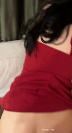 《百度云泄密》分手后被渣男出卖的女生各种大尺度私拍流出 截图5