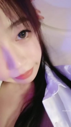 最新极品身材性感女神【奈儿药药】露脸私拍~全裸骚舞挑逗~丝袜高跟掰B洗澡~全程高能撸点满满 截图8