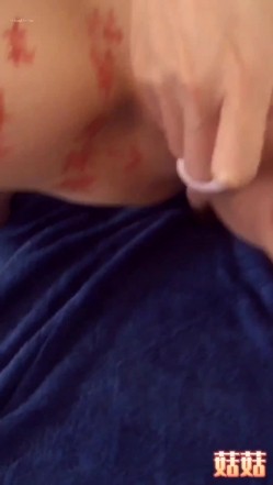 【极品性爱 ️淫乱人妻】性瘾人妻少妇『菇菇』最强性爱流出 骚货淫妻和闺蜜换老公4P四人混战 高清1080P版 截图6