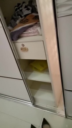 隔壁人妻借洗手间被屌丝男强奸 截图8