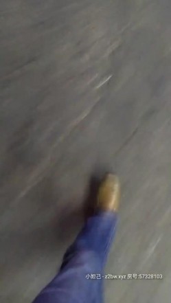 【足疗店小粉灯】偷拍  扫街达人，走街串巷，不少少妇纳入胯下，干得娇喘高潮不断！真实 截图14