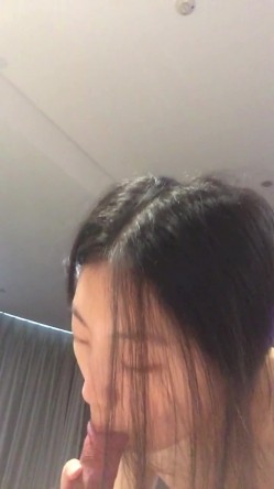 云盘高质露脸泄密天津民航大学校花清纯女大生【崔某洁】被包养关系破裂后不雅私拍遭流出，啪啪3P口活给力相当反差 截图4