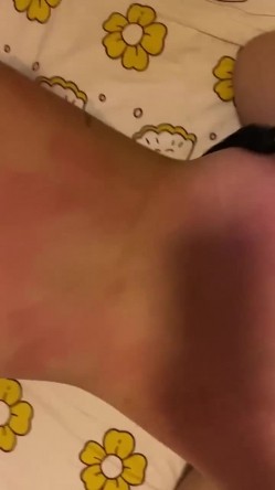 【网曝热门事件 震惊】超火爆吉林女孩岳欣玥最新性爱视频流出 黑鬼6P黑丝 皮鞭SM爆菊 日常全裸操 高清720P原版 截图6