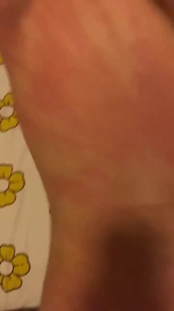 【网曝热门事件 震惊】超火爆吉林女孩岳欣玥最新性爱视频流出 黑鬼6P黑丝 皮鞭SM爆菊 日常全裸操 高清720P原版 截图7