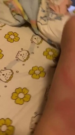 【网曝热门事件 震惊】超火爆吉林女孩岳欣玥最新性爱视频流出 黑鬼6P黑丝 皮鞭SM爆菊 日常全裸操 高清720P原版 截图16