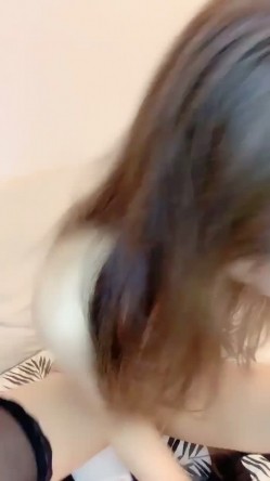 【小表妹】推荐！御姐女神 多场啪啪 道具自慰 害我狂撸 截图10