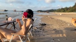 人气露出女神，【cikaimoon】，海边露营散步，油彩比基尼，海浪拍打裸体嬉戏，美景佳人堪比大片 截图8