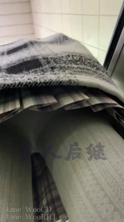 【经典CD】掀裙抄底大神【无人后继】126V完整合集[上]，就喜欢用手掀起小姐姐的短裙抄底 截图9
