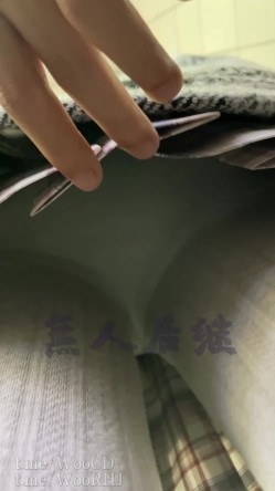 【经典CD】掀裙抄底大神【无人后继】126V完整合集[上]，就喜欢用手掀起小姐姐的短裙抄底 截图12