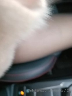 台湾天然美胸熟女人妻中出女王「Jixxielee」「骚猫儿」OF私拍 截图3