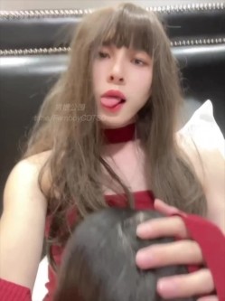 圣诞狂欢 Cindy腿腿 国产极品人气TS，长相清纯身材一流，一双纤细的大长腿，不输任何女人 截图11