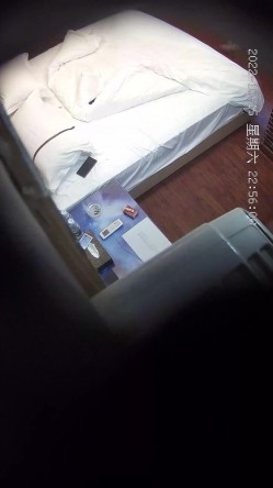 【最新酒店偷拍 ️极速首发】熟女反差 少妇偷情 各类情趣偷情啪啪甄选 偷情爆乳嫂子 玩起兴了主动骑上J8猛摇 截图2
