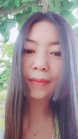 【农村骚娘们儿】贵在真实农村超骚御姐户外露出真空跳蛋自慰掰穴展示跳蛋震穴超级带劲 截图1