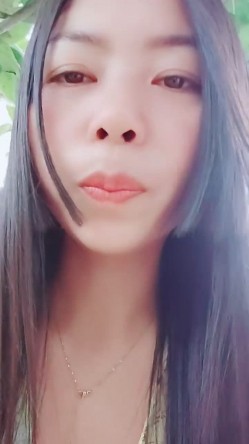 【农村骚娘们儿】贵在真实农村超骚御姐户外露出真空跳蛋自慰掰穴展示跳蛋震穴超级带劲 截图5