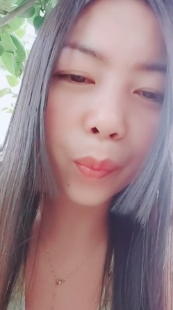 【农村骚娘们儿】贵在真实农村超骚御姐户外露出真空跳蛋自慰掰穴展示跳蛋震穴超级带劲 截图6
