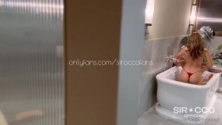 泰国顶级高颜美乳粉穴绿帽淫趴女神「Sirocco」OF露脸淫乱私拍 身材爆炸性瘾小淫妇各种多人淫乱 截图4