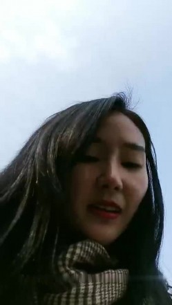 骚气少妇驾车户外找了个就房子尿尿 野外露逼再回到车上跳蛋震动自慰 截图5