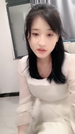 校花来了！好漂亮好甜美，清纯反差小姐姐【云妹妹】自慰！一字马！好想进入她 截图3