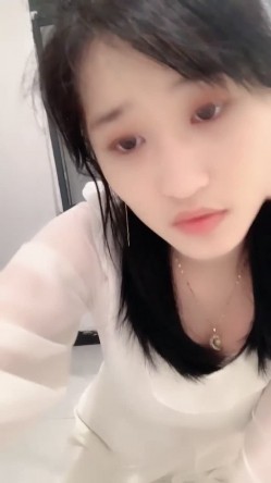 校花来了！好漂亮好甜美，清纯反差小姐姐【云妹妹】自慰！一字马！好想进入她 截图9