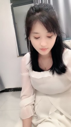 校花来了！好漂亮好甜美，清纯反差小姐姐【云妹妹】自慰！一字马！好想进入她 截图10