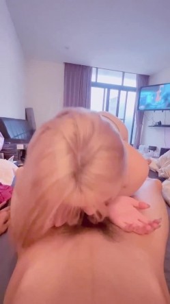 《重磅炸弹 全站无水首发》30万人追踪的极品网美推特尤物kitty顶级露脸反差私拍 身材颜值天花板各种肉战3P有钱人的玩物 截图10