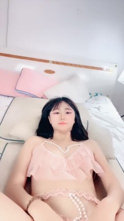 【甜甜小姨子】，双女侍一夫，姐妹一起上，榨精大叔姐夫，极度淫乱，女同属性拉满 截图10