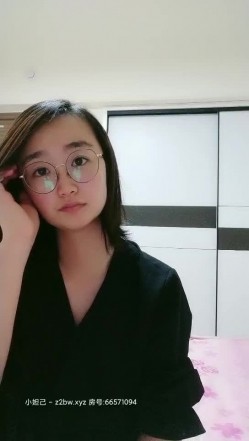 【研究生无奈】学霸下海历程13天全收录，理科学霸，从网贷的漩涡，到卖肉的泥潭，讲述跟前男友的性爱，从最初的拘谨到黑牛道具都精通 截图9
