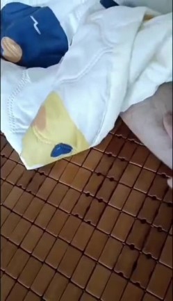 快手骚逼熟女【慧慧】性欲旺盛，户外野战，口活干炮一条龙，掰逼放尿，喜欢舔阿姨骚穴不可错过 截图10