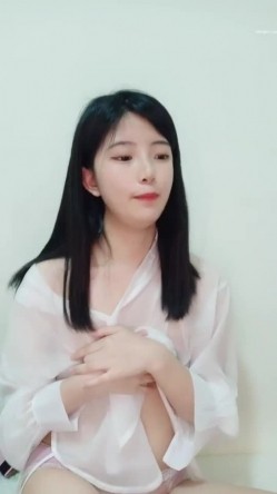 超重磅绝版资源！校花女神【一梦】早期下海珍贵录像~！ 截图5