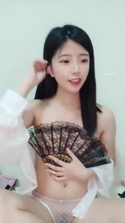 超重磅绝版资源！校花女神【一梦】早期下海珍贵录像~！ 截图8