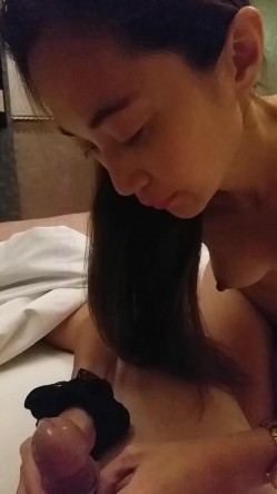 百货商城卖衣服的小姐姐 因为缺钱刚出来兼职一直喊受不了快一点 截图5