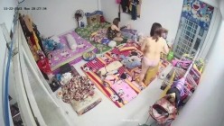 10月最新流出【破解摄像头】 ️监控下的女生宿舍日常洗澡换衣服 截图7