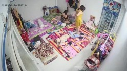 10月最新流出【破解摄像头】 ️监控下的女生宿舍日常洗澡换衣服 截图11