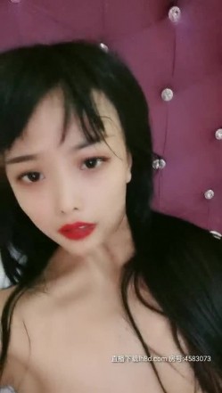 风骚的小姐姐露脸勾搭上门服务的技师，扒光衣服口交各种体位抽插爆草，叫的好骚被干的冒白浆不要错过 截图14