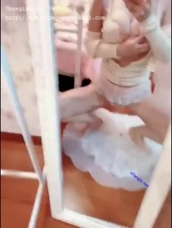 『最新推荐』极品女神童颜巨乳网红『朱可儿』微密圈内部私拍流出 高颜值圣诞美女超诱惑 原版私拍167P 高清720P版 截图12