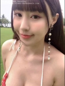 『最新推荐』极品女神童颜巨乳网红『朱可儿』微密圈内部私拍流出 高颜值圣诞美女超诱惑 原版私拍167P 高清720P版 截图15
