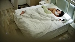 最新流出酒店偷拍 大学生情侣暑假炮调皮的苗条眼镜女友只管撩不管降火被小哥狠狠抱起来操 截图5