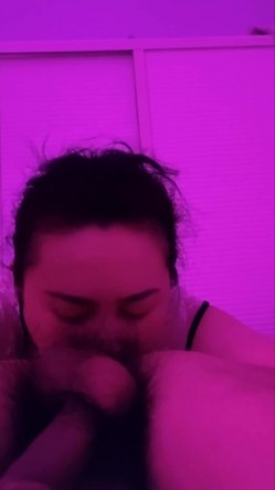 御姐女王范会所金牌技师，重庆巨乳小尤物【婉儿】特色性爱服务，双飞吹拉弹唱一条龙爽翻天 截图16
