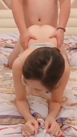 操了18线小演员 啊啊 你的鸡巴太大了 噢 一会我给你足交吧 给你足出来...操逼似在演戏 截图10
