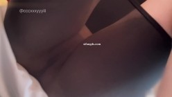 极品调教博主，【狗爹和小桃】小母狗超骚，付费群，这妹子的巨乳是真的顶 截图15