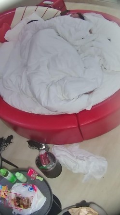 情趣台强烈推荐 超级大坦克 胖得很匀称 个人觉得一点不难看 脸型也不错 这奶子太大 好想闷进去 截图2