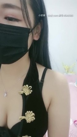 最美学妹姐妹花【大四学妹吞精内射】携骚闺蜜和两个粉丝疯狂4P轮操 玩的太嗨无套爆操粉穴内射 截图6