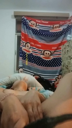 【裸代】19年最新第三期短发美女黎小X 大胆开放自拍自慰 还有男友 被发现肯定分 截图15