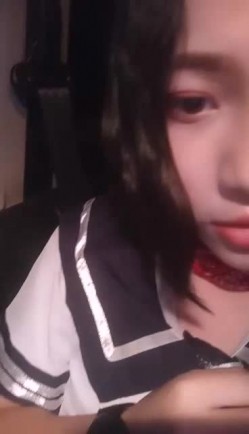 样子纯情的女主播穿着水手制服勾搭小车司机路边车震美女主播下面毛真多 截图7